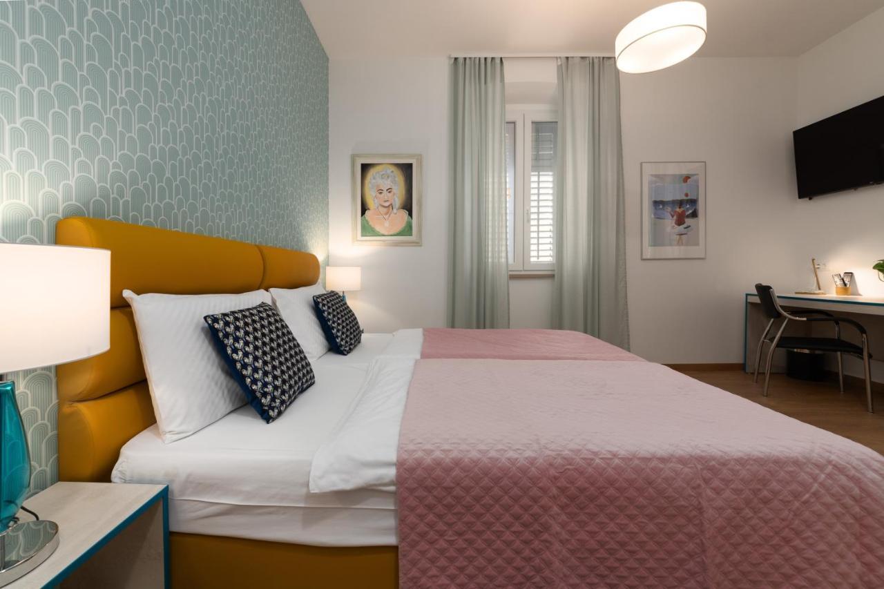 Polesana Rooms Pula Luaran gambar