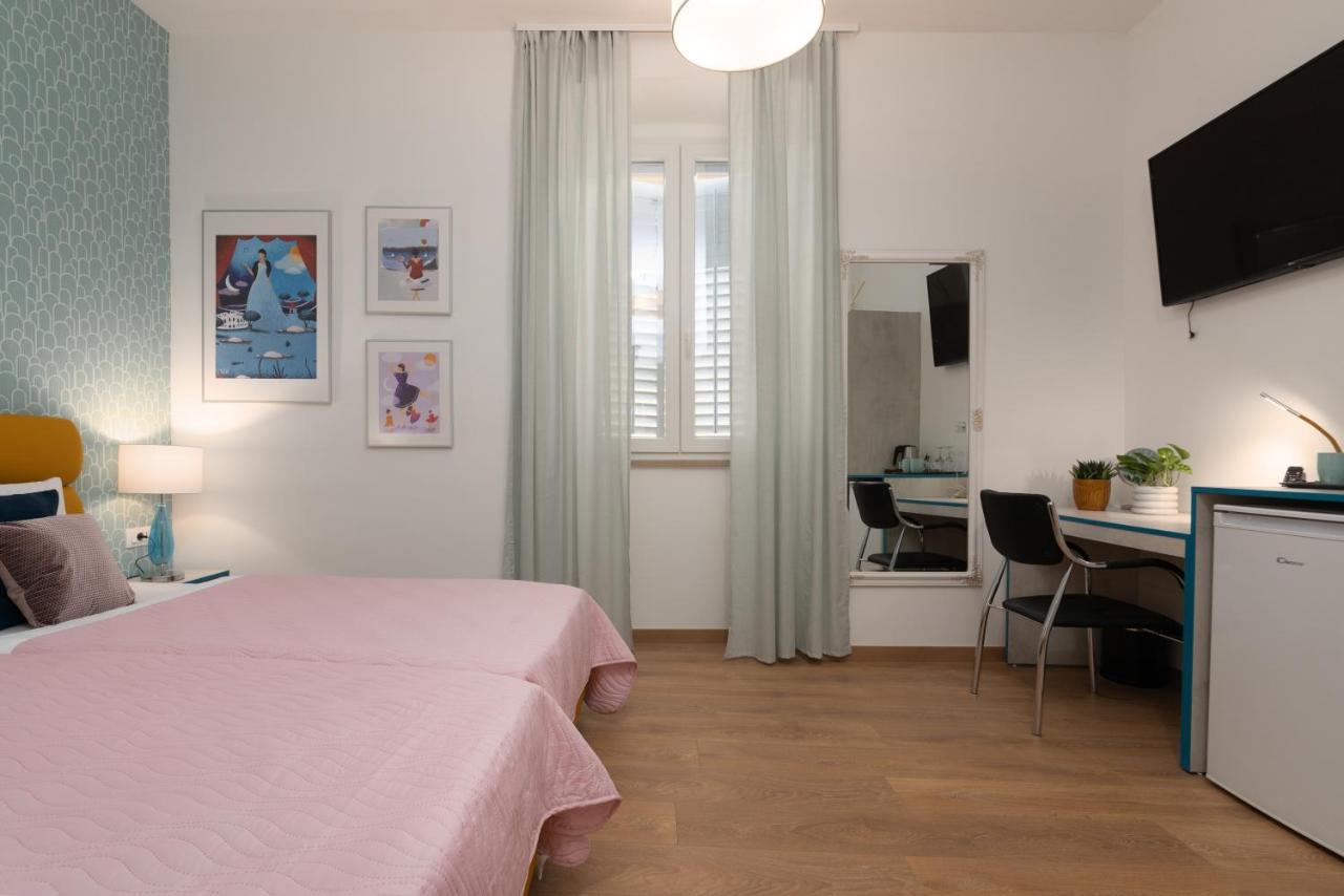 Polesana Rooms Pula Luaran gambar