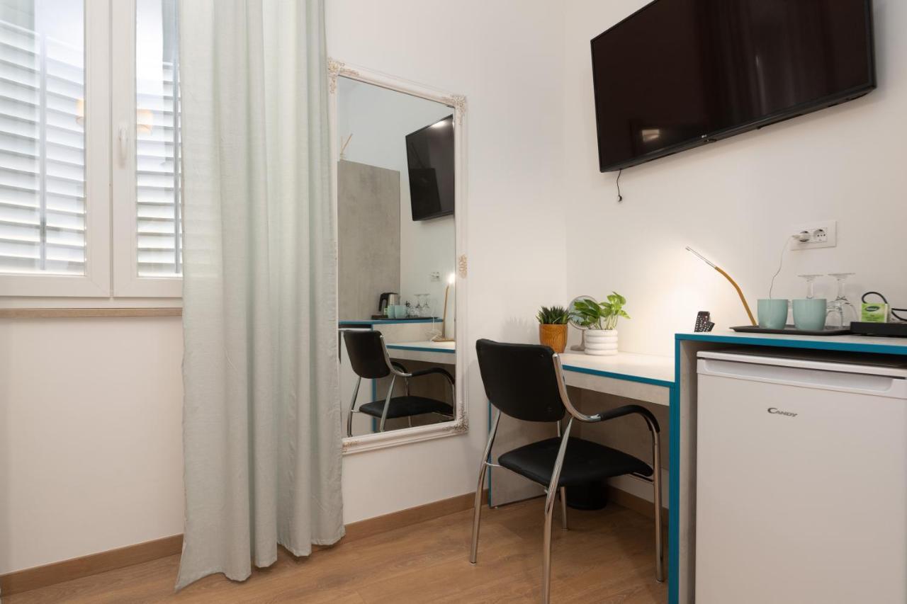 Polesana Rooms Pula Luaran gambar