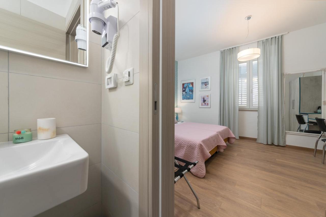 Polesana Rooms Pula Luaran gambar